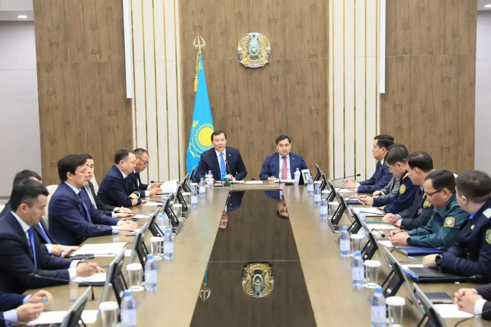 В сердце Актюбинской области: Дархан Жазықбай запускает реформы в государственной службе Астане