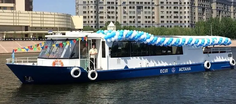 Речные прогулки по Есилю возобновят с 1 мая в Астане (2)