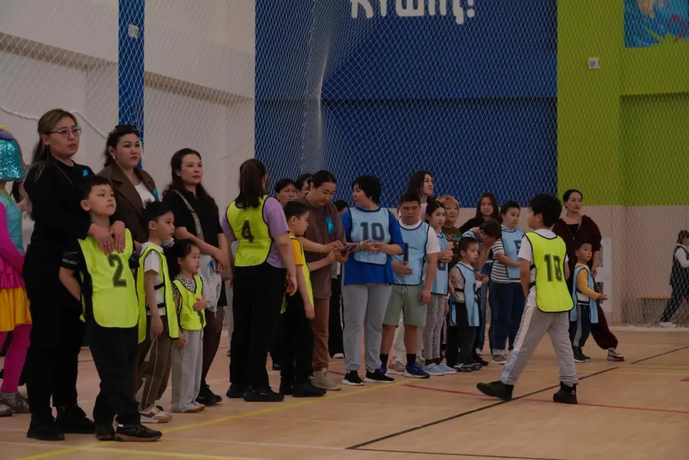 В Астане прошли инклюзивные соревнования «Веселые старты» (5)