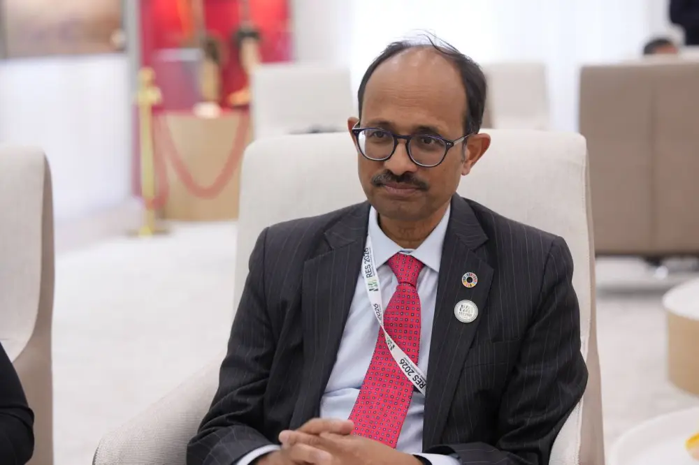 Министерство водных ресурсов и ирригации и Управление ООН по снижению риска бедствий обсудили борьбу с паводками и засухами (6)