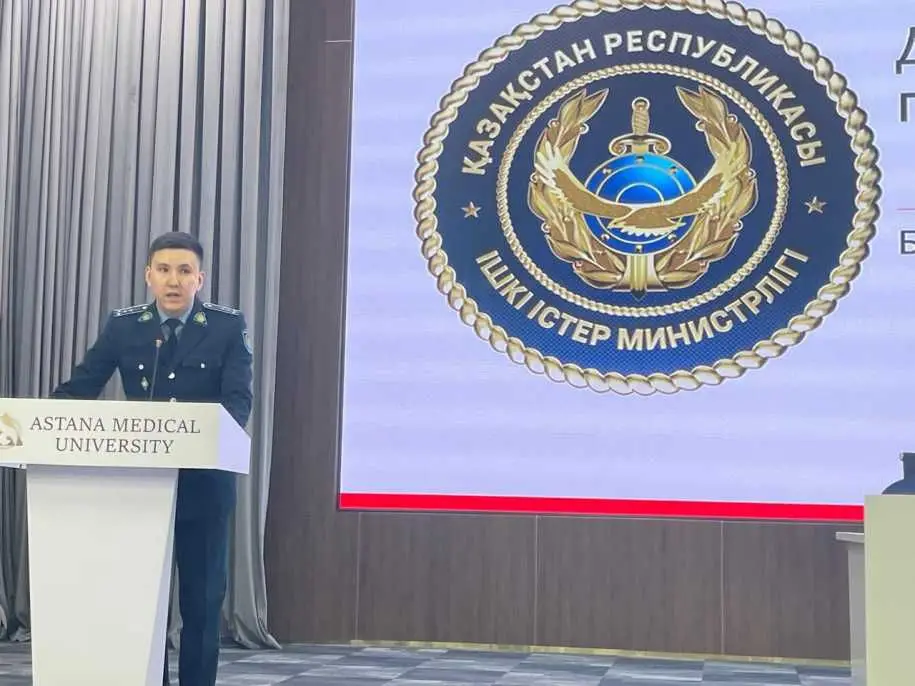 О самых распространеннных схемах мошенников рассказали столичным студентам (4)