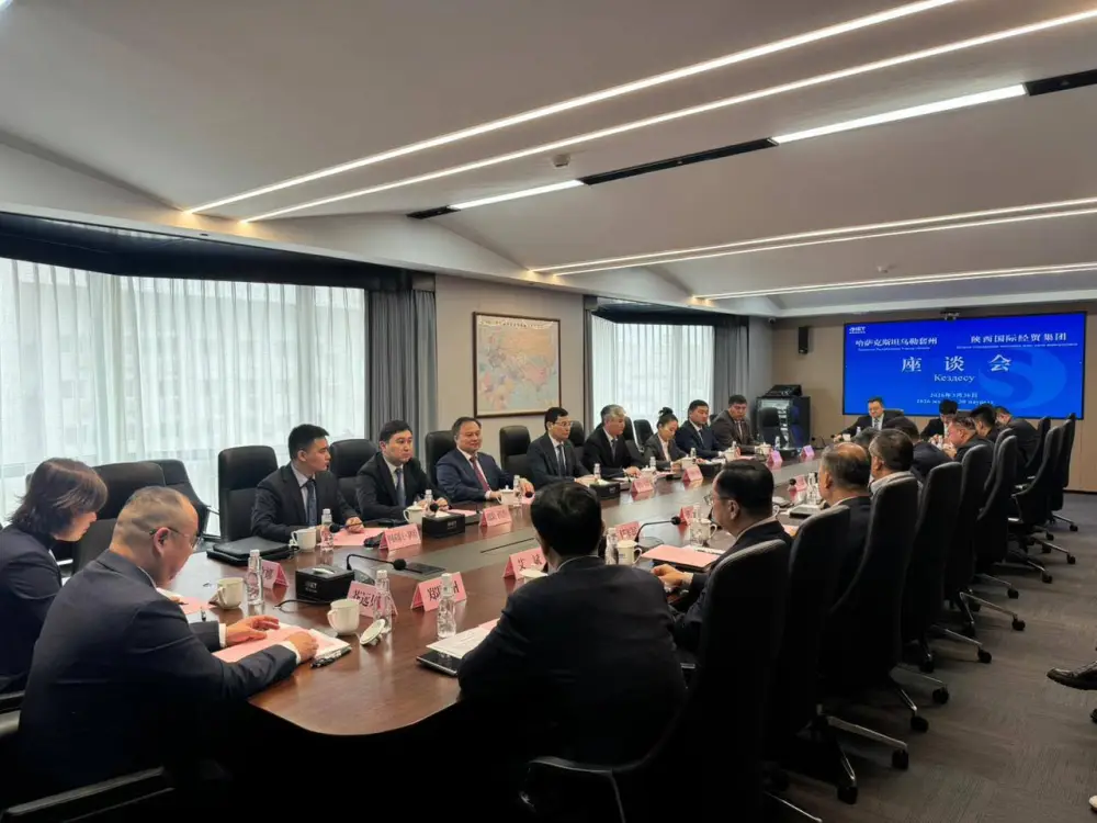 Встреча акима области Ұлытау с губернатором провинции Шэньси: обсуждение инвестиционного сотрудничества и деловых связей Астане