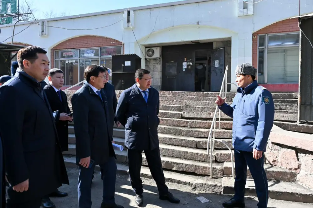 Аким области: «Объекты торговли, обслуживающие население, должны соответствовать современным требованиям» (5)