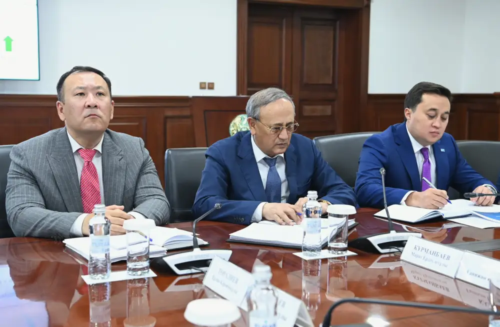 Обсуждался вопрос внедрения инклюзивной политики (2)