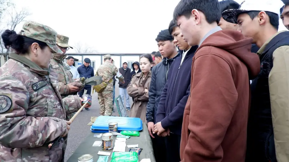 Более 15 тысяч казахстанцев посетили воинские части в День открытых дверей (5)