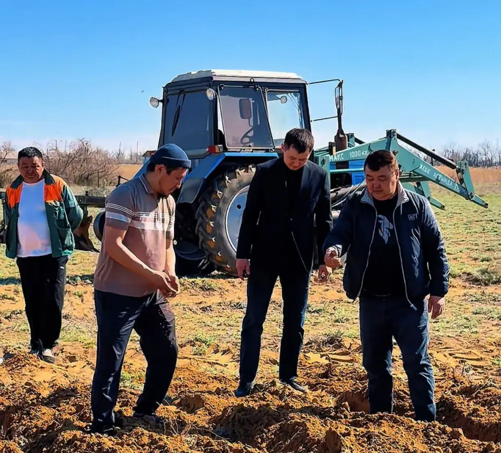 Весенние полевые работы активно стартуют в Шалкарском районе Астане