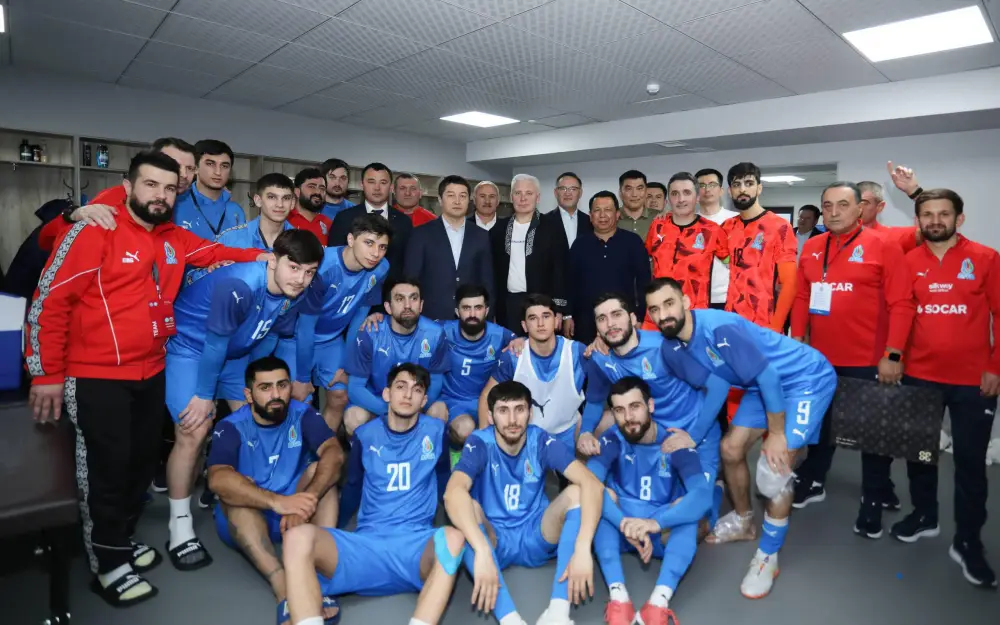 Сборная Казахстана по футзалу уверенно одержала две победы над Азербайджаном в Актау (7)