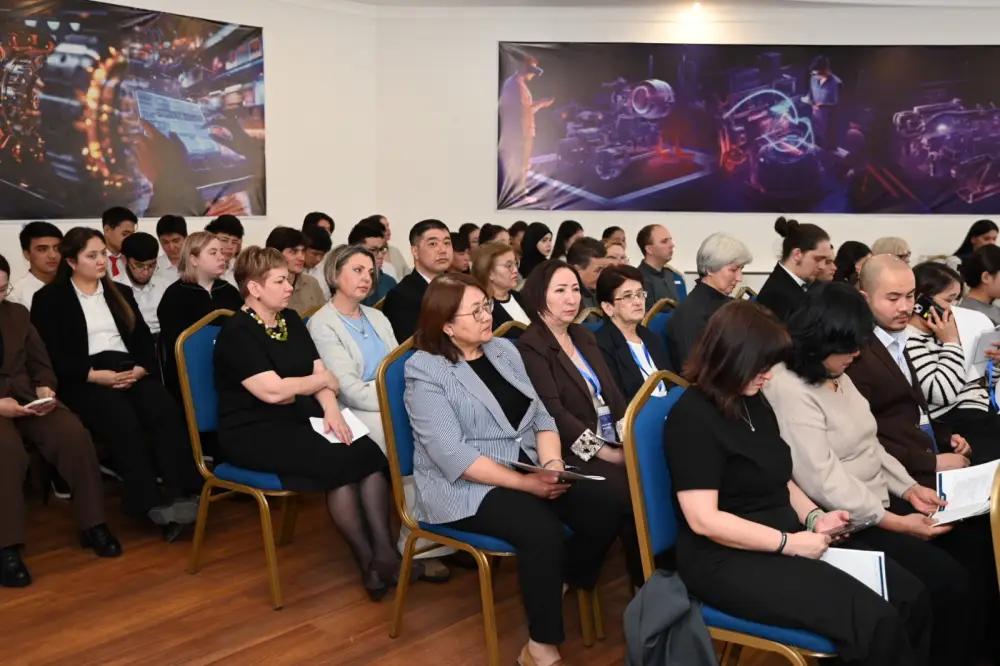 В Карагандинском индустриальном университете обсудили развитие инженерной науки и образования (8)