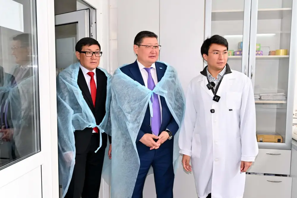 Аким области посетил предприятия в Семее (3)