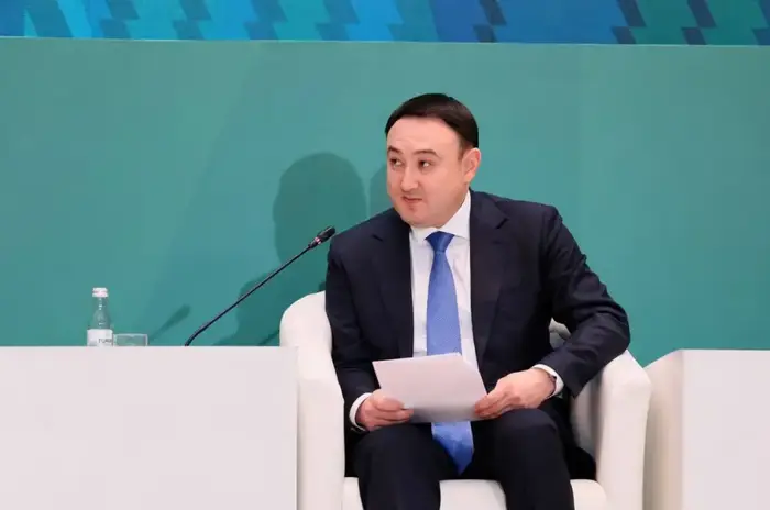 Даурен Казантаев обсудил трансграничное водное сотрудничество на Региональном экологическом саммите Астане