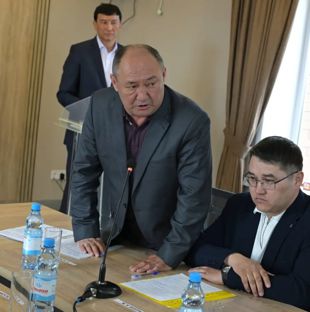 В Баянауле аким области Асаин Байханов провел выездное совещание по подготовке к летнему туристическому сезону (3)