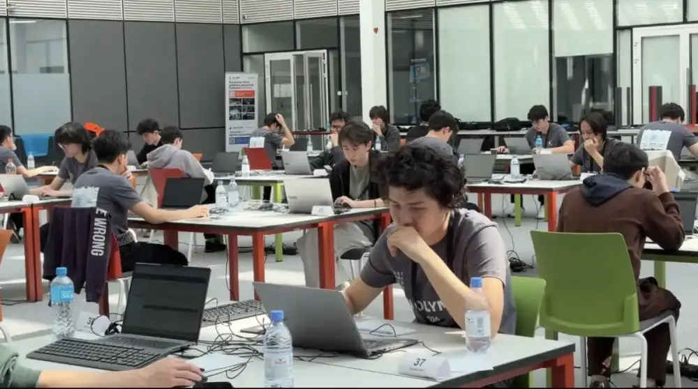 В Астане наградили лучших участников республиканской олимпиады по искусственному интеллекту (2)