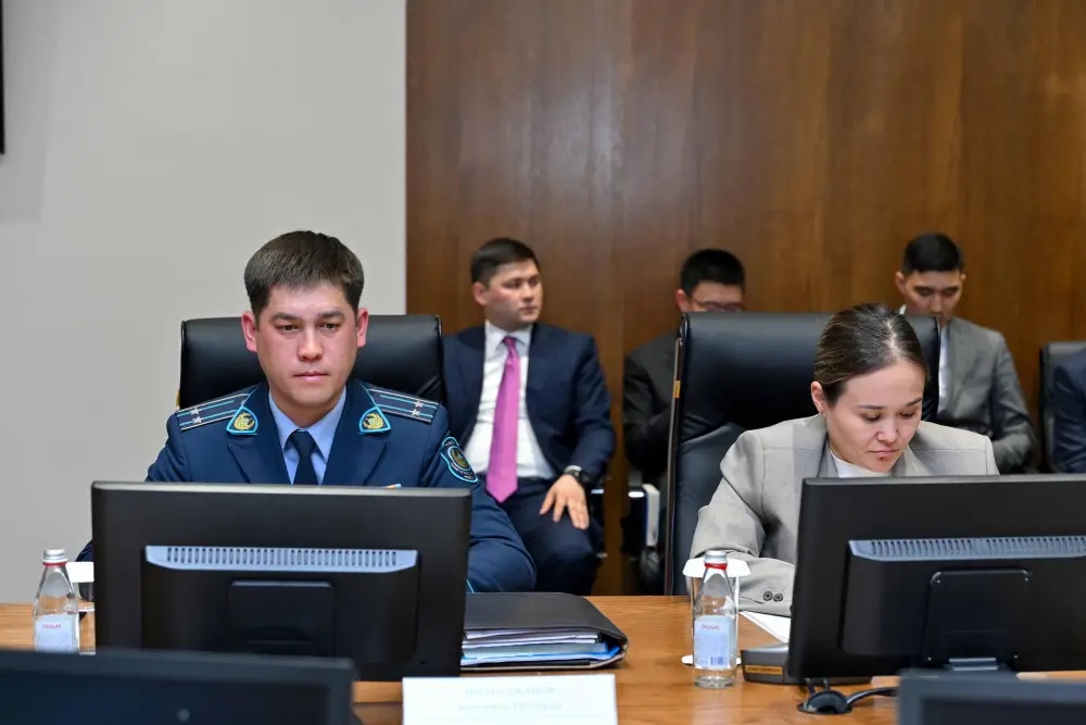 Обсуждены вопросы развития сотрудничества между областью Абай и Тарбагатайским округом Китая (8)