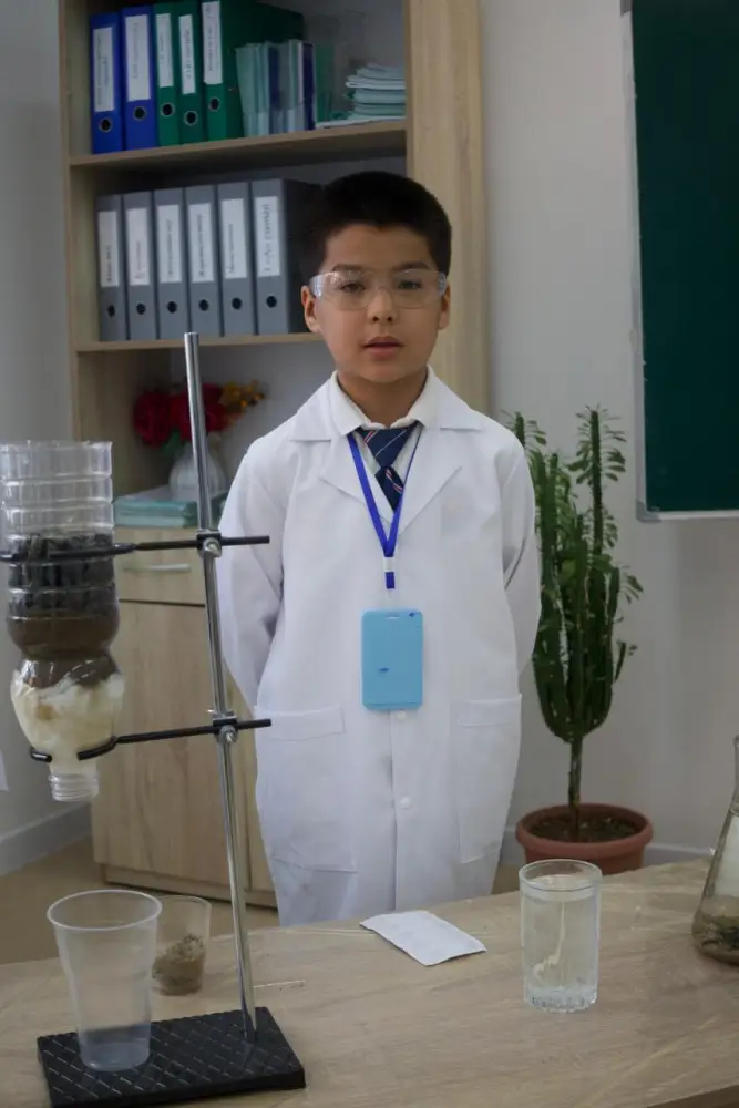 В школах Атырау подвели итоги экологических мероприятий (7)