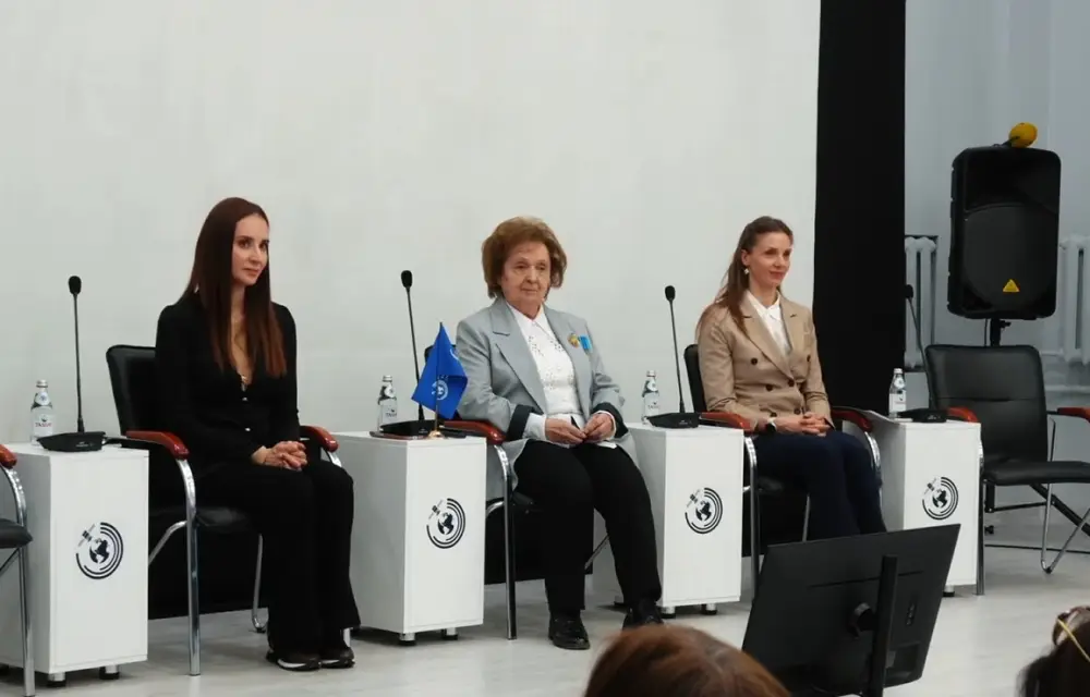 Алматы стал площадкой диалога о будущем космоса: в Институте ионосферы прошла встреча SPACE4WOMEN Kazakhstan (4)