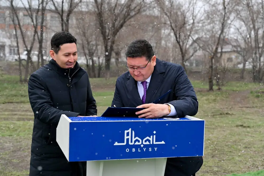 «Абайға құрмет»: в Семее заложили фундамент нового спортивного комплекса (6)