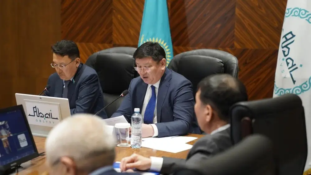 СОСТОЯЛАСЬ ОЧЕРЕДНАЯ ХХХV СЕССИЯ МАСЛИХАТА ОБЛАСТИ АБАЙ (2)