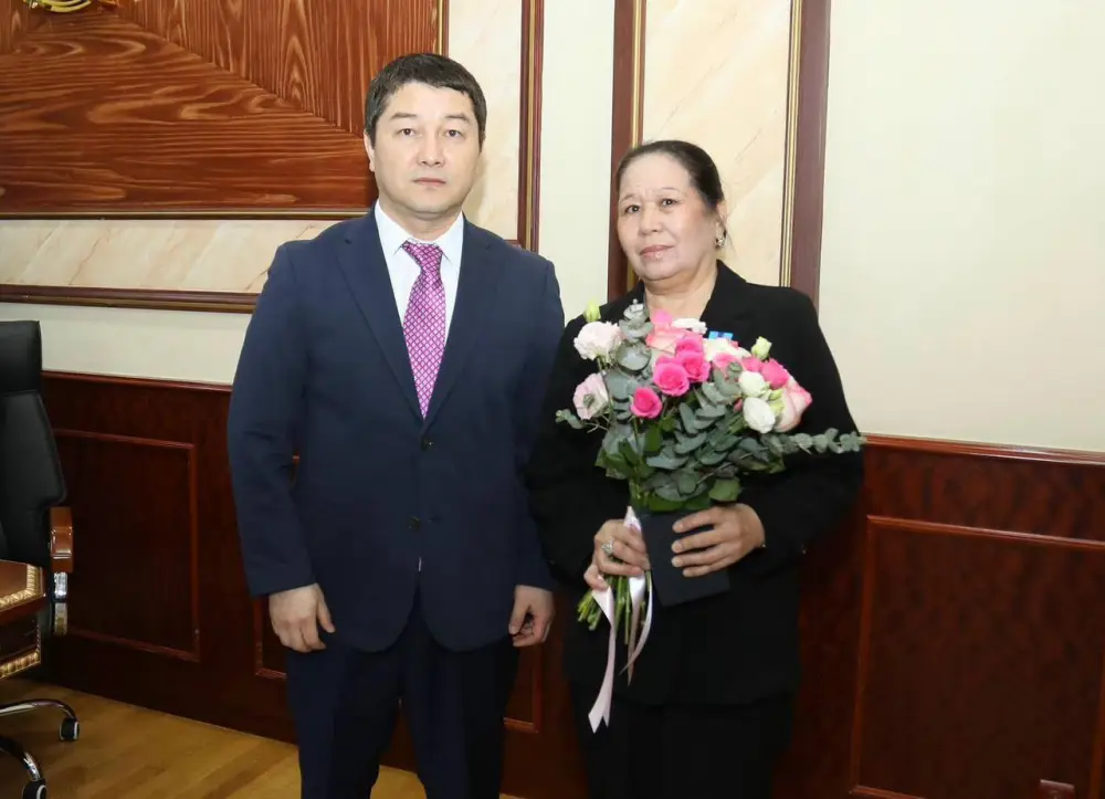 От труда к признанию: в Мангистау отметили выдающихся специалистов (3)