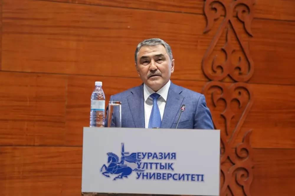 Студенты Казахстана: Водные стражи будущего на экологическом часе «Экономь воду – сохраняй будущее!» Астане