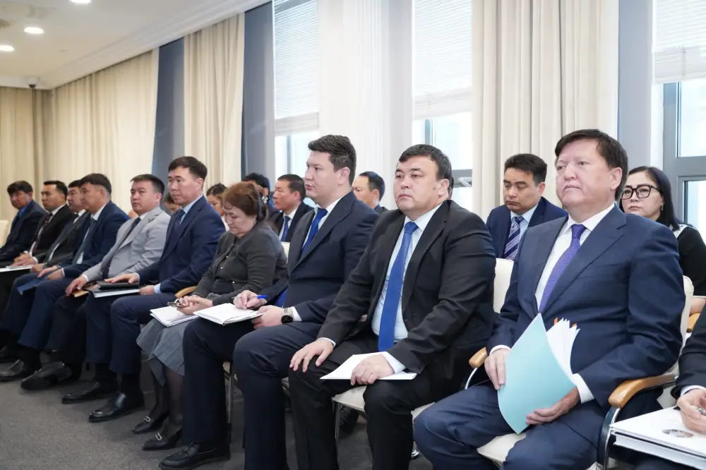 “ТАЗА ҚАЗАҚСТАН”: ТУРКЕСТАНСКОЙ “ТАЗА ҚАЛА” И “ТАЗА АУЫЛ”, ВЫВЕЗЕНО 2 ТЫСЯЧИ ТОНН МУСОРА (3)