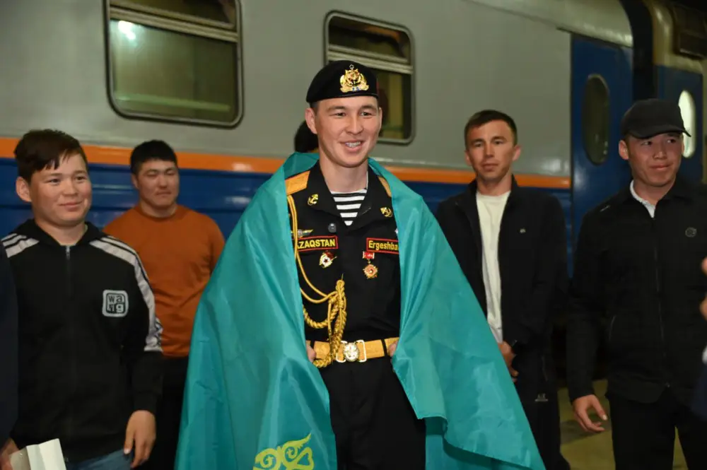 Возвращение морских пехотинцев в Туркестан: торжественная встреча и новые вызовы Астане