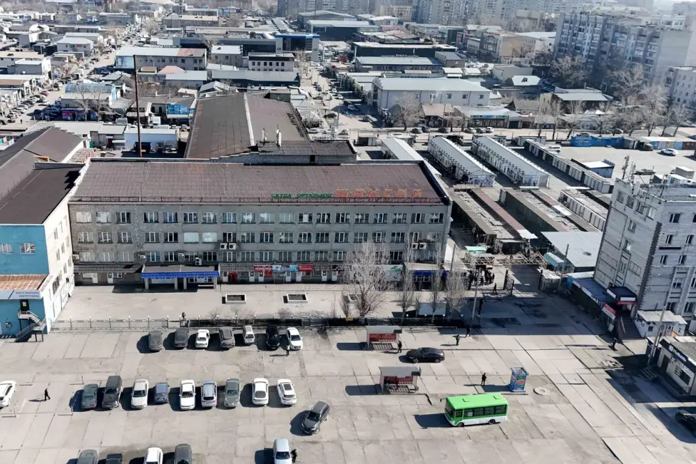 Аким области: «Объекты торговли, обслуживающие население, должны соответствовать современным требованиям» (6)