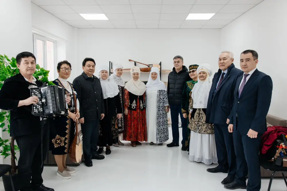 Серик Шапкенов ознакомился с новым зданием центра активного долголетия в Атырау (8)