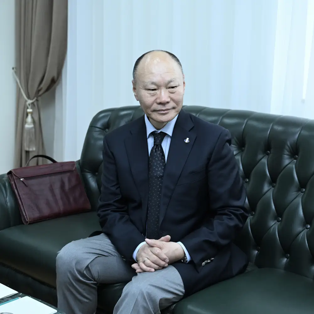 Посол Монголии вручил копии верительных грамот (2)