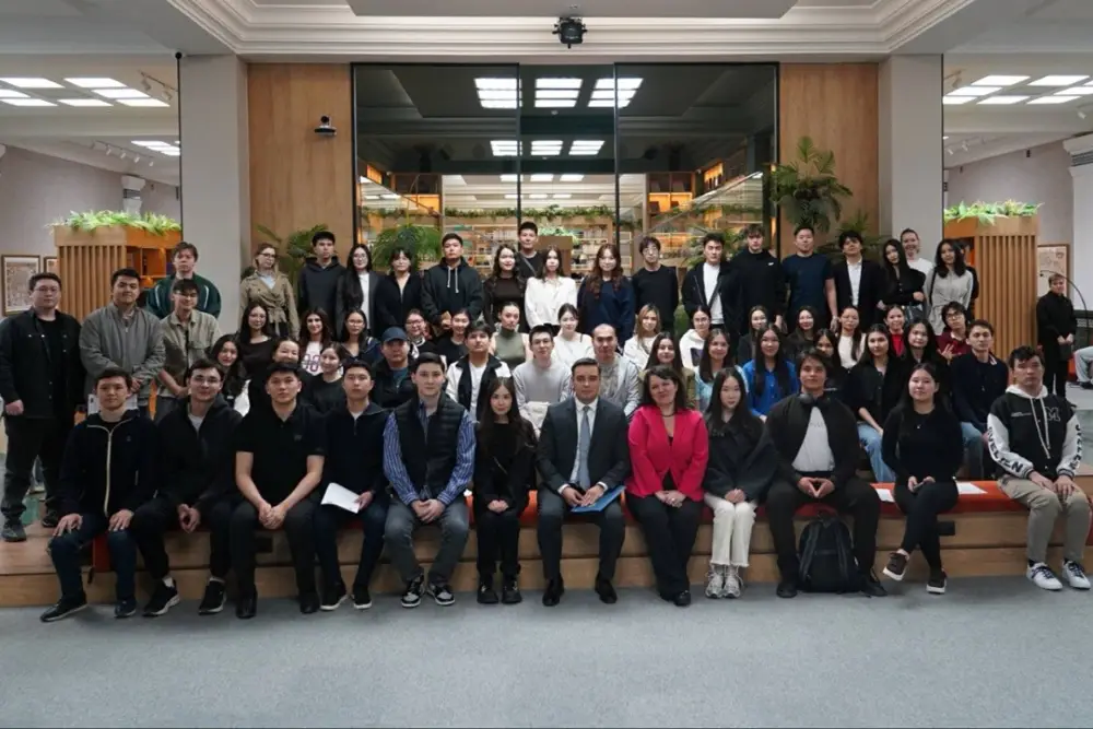 Артур Ластаев: Формирование правовой культуры начинается в образовательной среде (8)