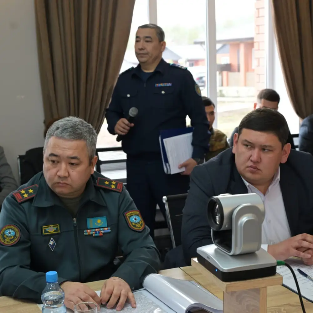 В Баянауле аким области Асаин Байханов провел выездное совещание по подготовке к летнему туристическому сезону (5)