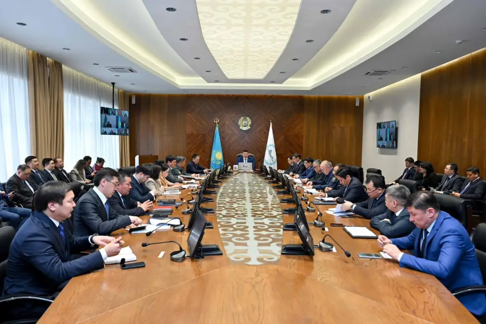 Аким области Берик Уали: международные стандарты чистоты и порядка на объектах торговли под контролем Астане