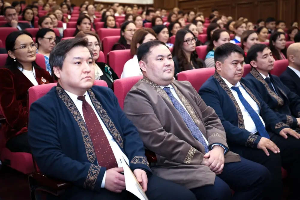 В Министерстве просвещения состоялось обсуждение проекта новой Конституции (3)