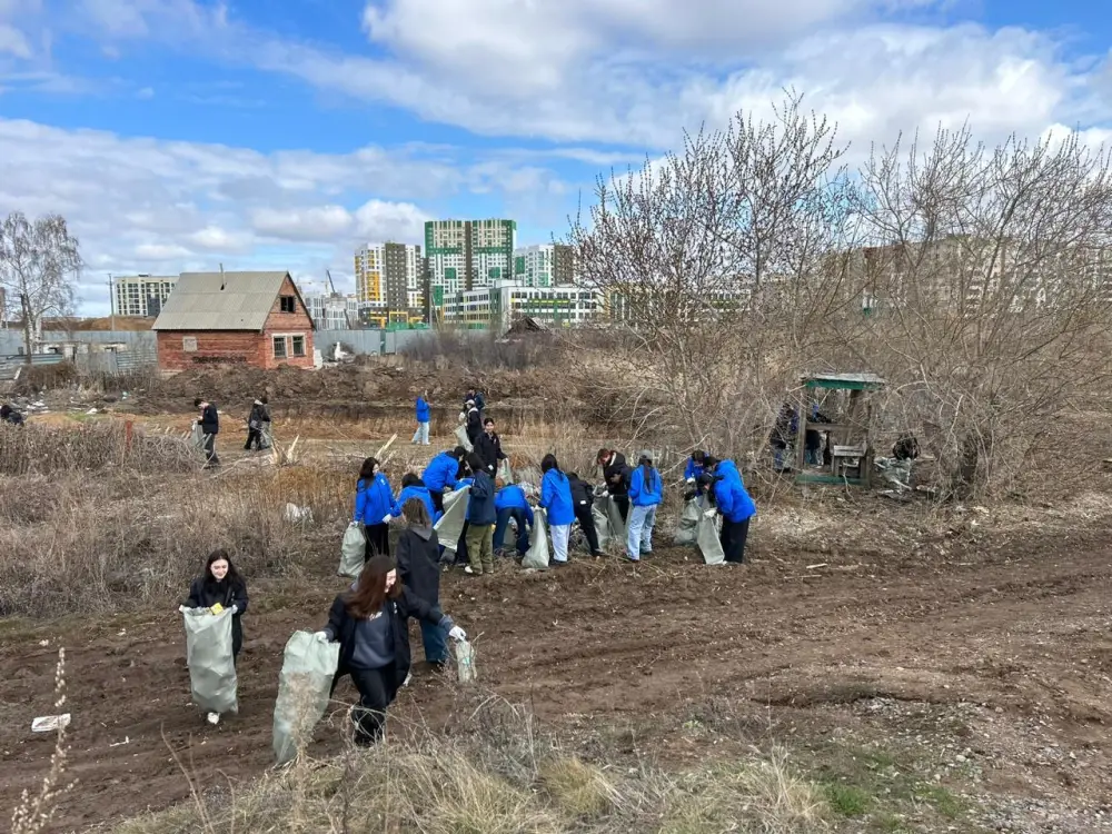 Около 30 тыс. человек и 100 тонн мусора: в Астане прошла масштабная экоакция «Таза қала» (7)