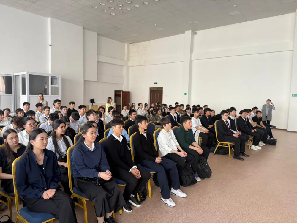 «Закон и порядок»: лекцию о цифровой безопасности провели для столичных школьников (5)