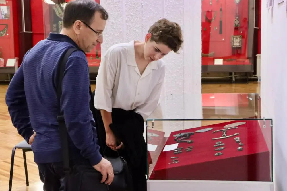 В Национальном центральном музее прошла выставка «Өткеннің өнегесі – бүгіннің белесі» (6)