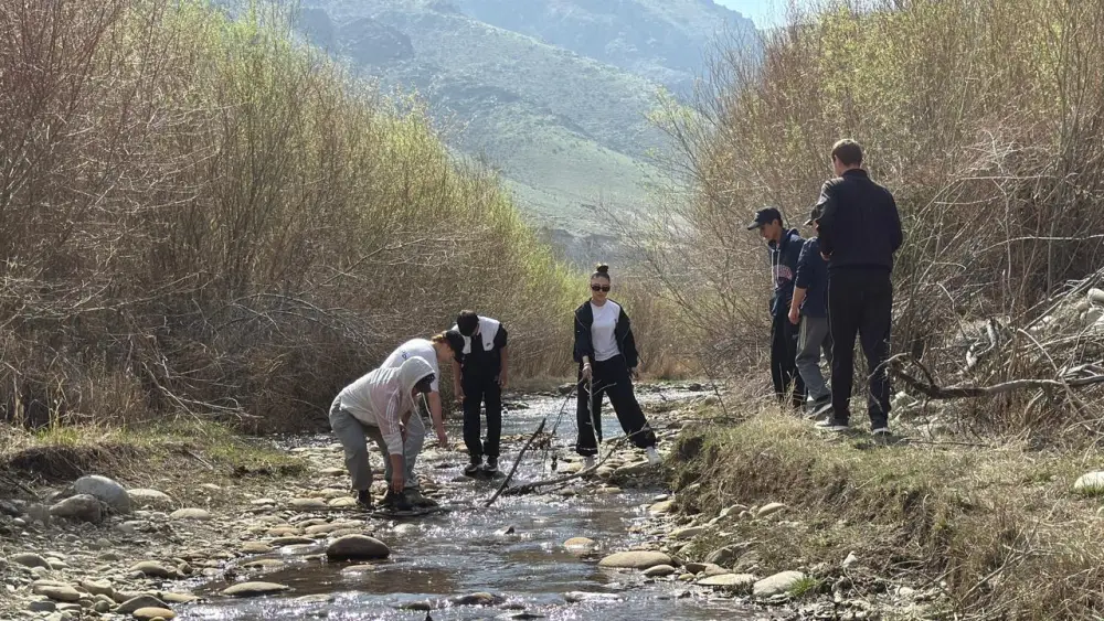Massive Cleanup of Aksu River Shoreline in Zhetysu as Part of 'Taza Kazakhstan' Environmental Initiative Астане