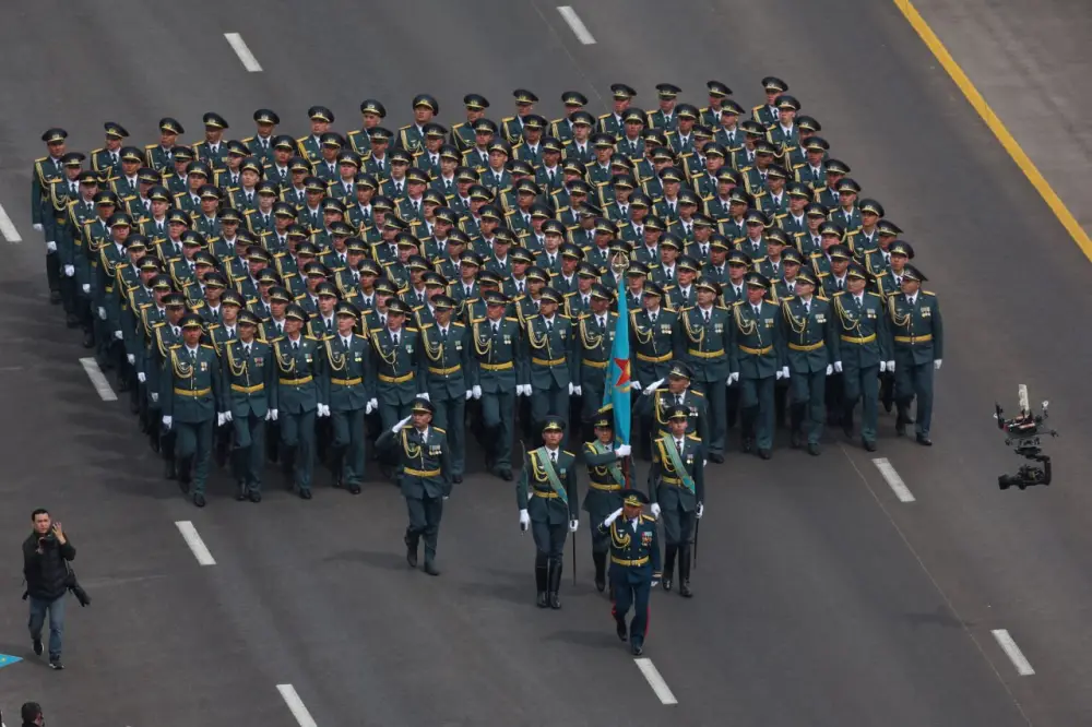 Сухопутные войска Казахстана отмечают годовщину со дня образования (9)