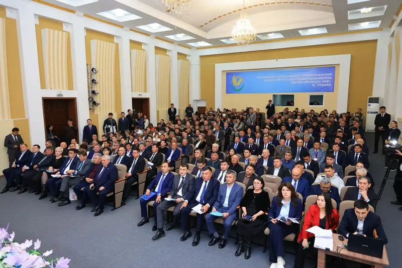 Новые меры господдержки и подготовку к посевной кампании обсудили на агросовете в Карагандинской области (2)