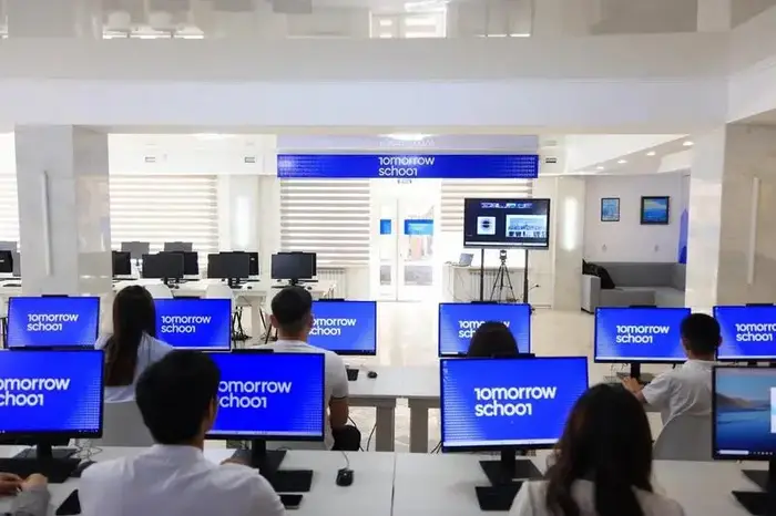 В Караганде открыли школу искусственного интеллекта (2)