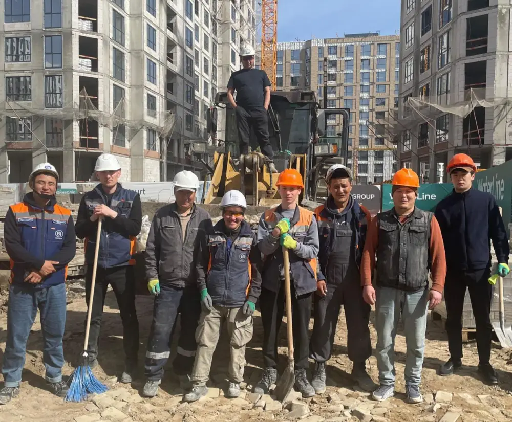 120 тыс. жителей и 10 тыс. деревьев: как прошла экоакция «Таза Қазақстан» в Астане (2)