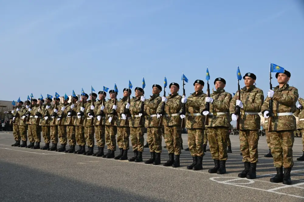 Призыв на службу: мифы и реальность в Казахстане Астане