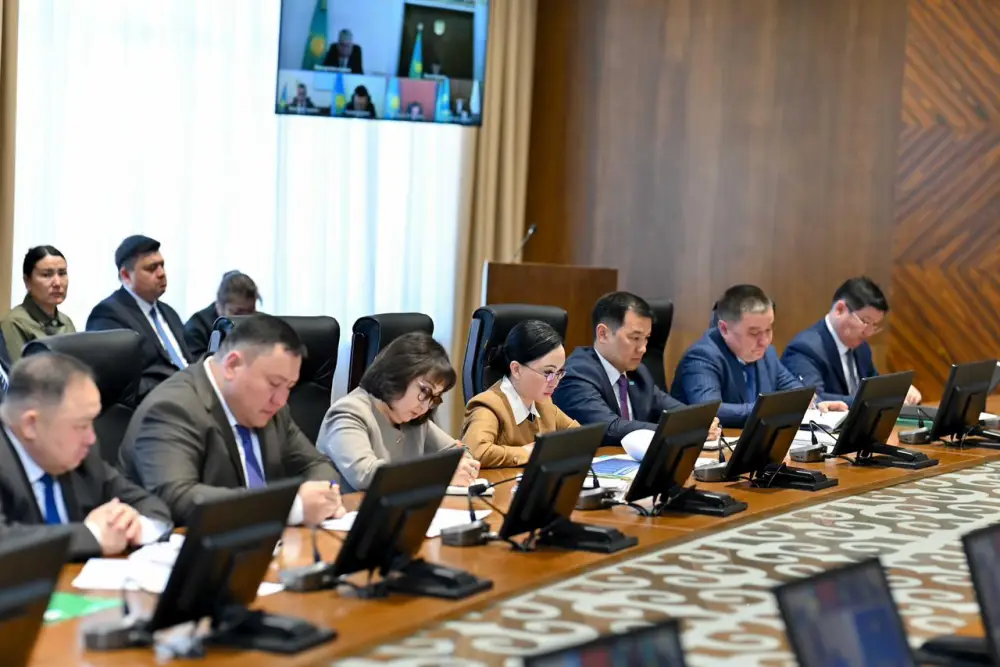 В области Абай рассмотрен ход реализации программы «Таза Қазақстан» (8)