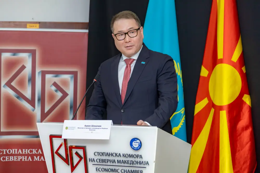 В ходе визита Министра торговли и интеграции РК А. Шаккалиева в г. Скопье подписано Соглашение о создании Делового совета между Казахстаном и Северной Македонией (5)