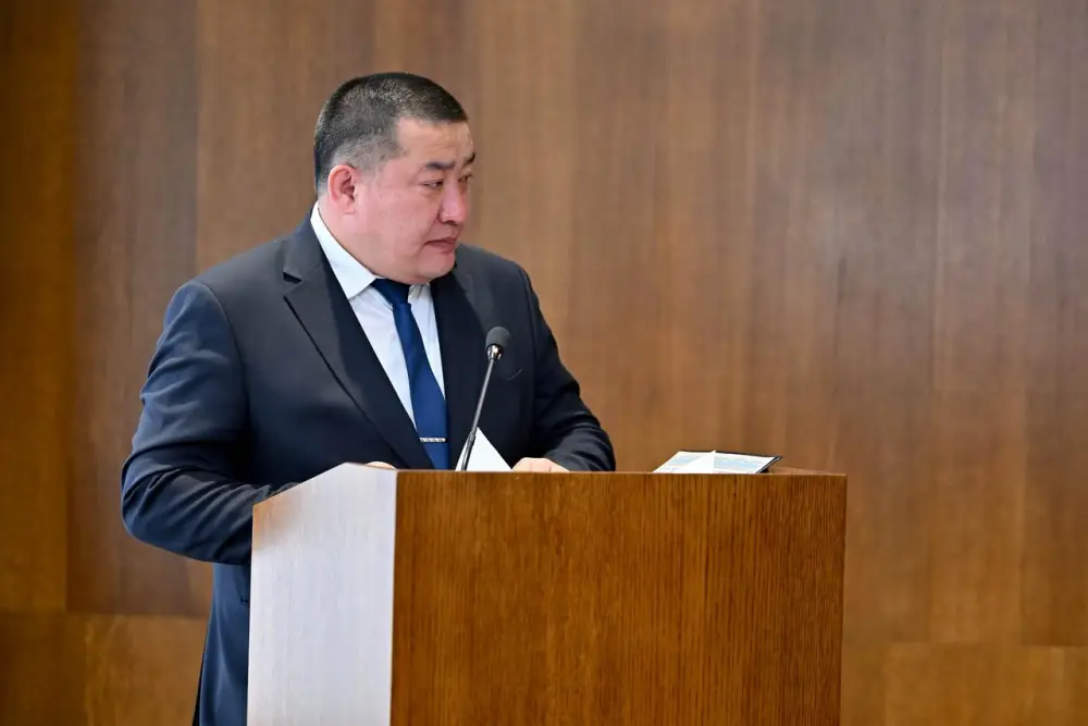 Аким области: вопросы чистоты и порядка на объектах торговли будут на постоянном контроле (7)