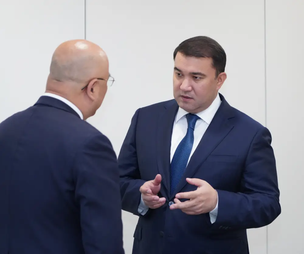 В ТУРКЕСТАНСКОЙ ОБЛАСТИ СТРОЯТ КРУПНУЮ СОЛНЕЧНУЮ ЭЛЕКТРОСТАНЦИЮ МОЩНОСТЬЮ 300 МВТ (6)