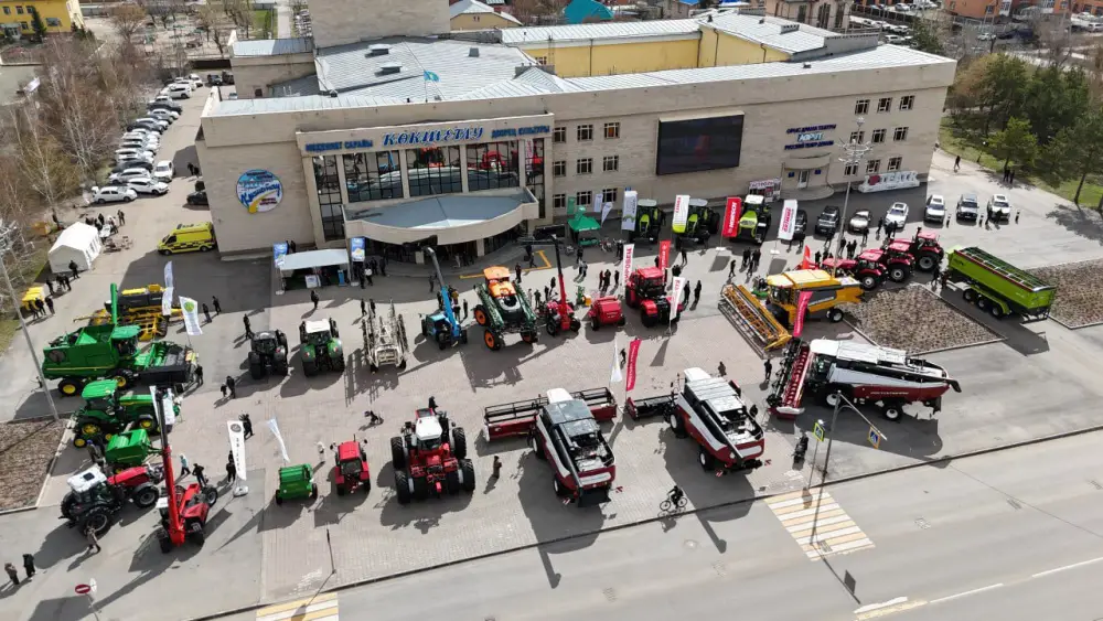 Готовность к посевной обсудили в Акмолинской области (4)