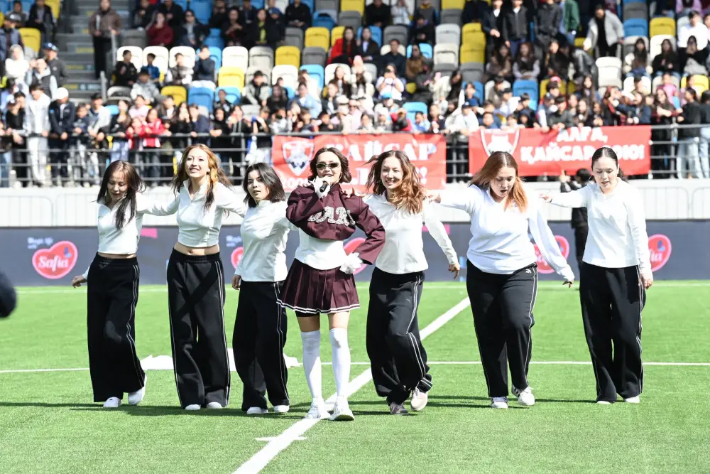 “Қайсар арена” стадионында QJ лига ойындарының мыңыншы матчы өтті (2)