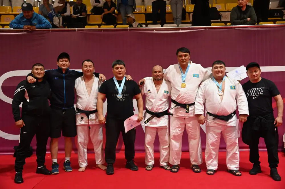 Председатель ЦСКА завоевал путевку на чемпионат мира по единоборствам среди мастеров (2)