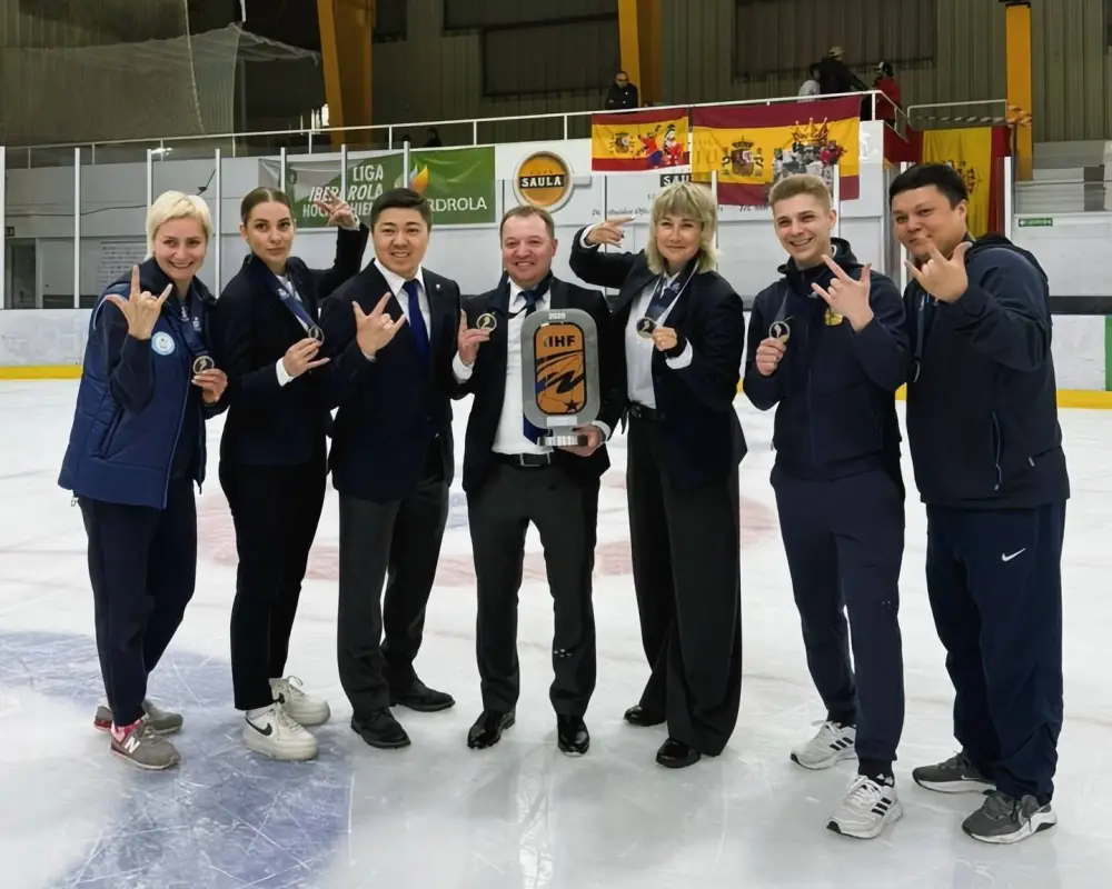 Женская сборная Казахстана по хоккею с шайбой вошла в тройку лучших на чемпионате мира (3)