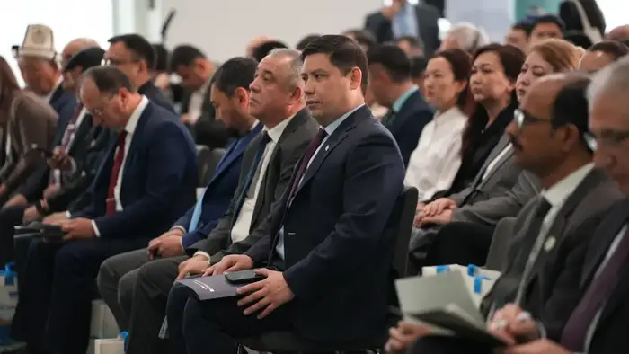 МЧС Казахстана и ЮНЕСКО подписали меморандум по развитию систем раннего оповещения (8)